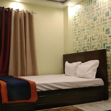 Dubby Indian Hotel Inn ! Puri Zewnętrze zdjęcie