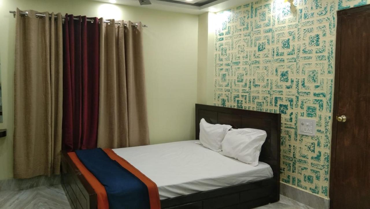 Dubby Indian Hotel Inn ! Puri Zewnętrze zdjęcie