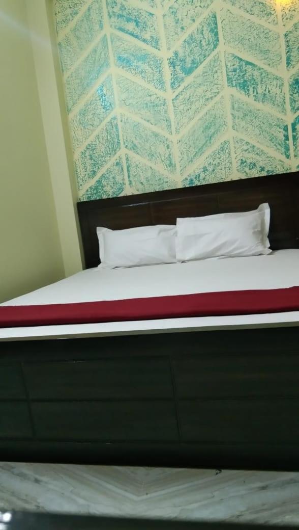 Dubby Indian Hotel Inn ! Puri Zewnętrze zdjęcie